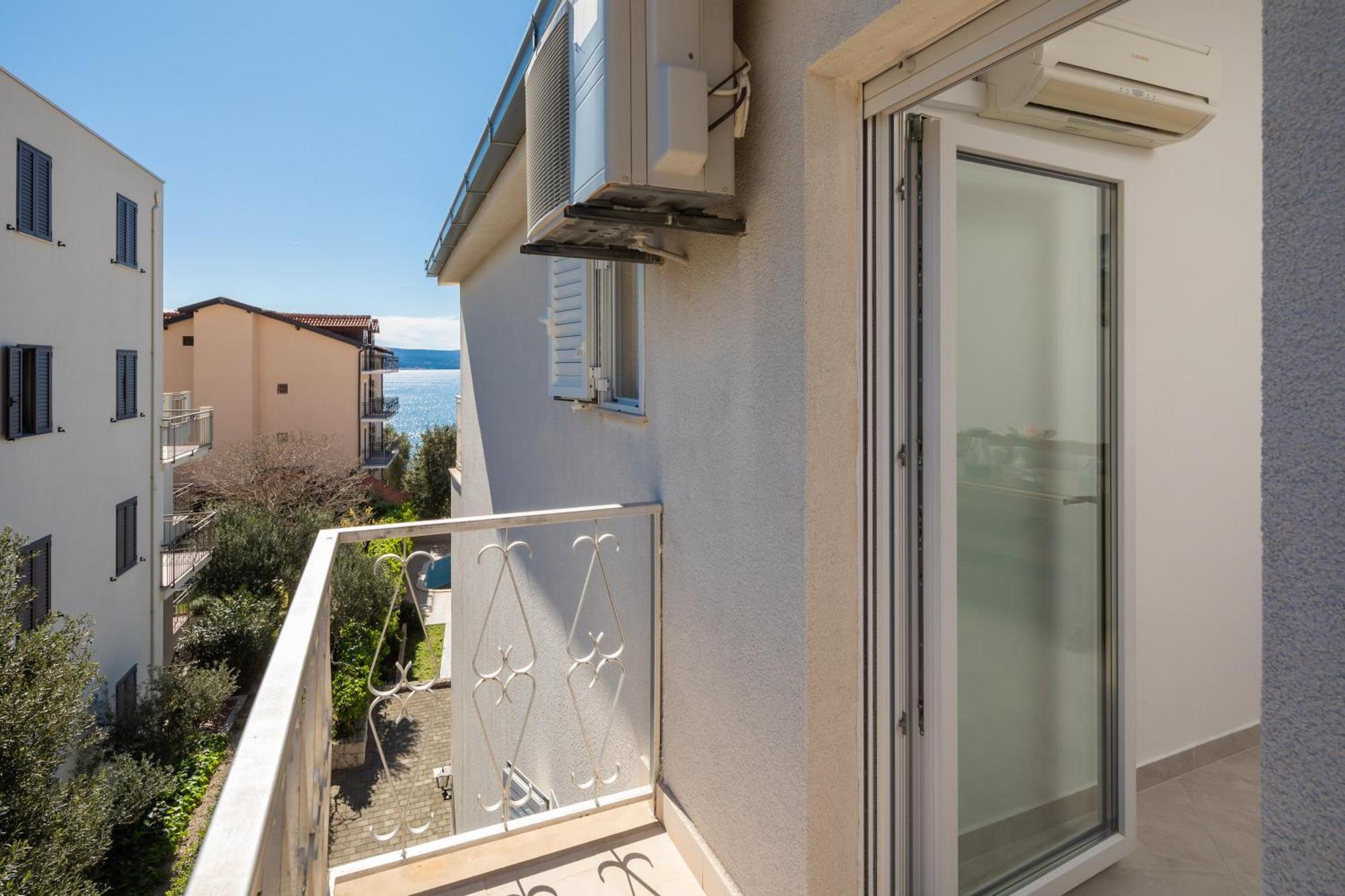 Sunshine Suites Omiš Eksteriør billede