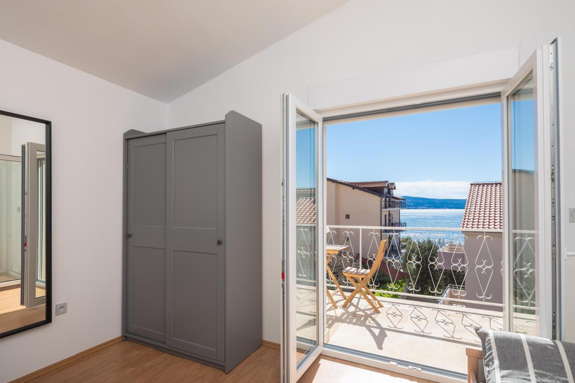 Sunshine Suites Omiš Eksteriør billede