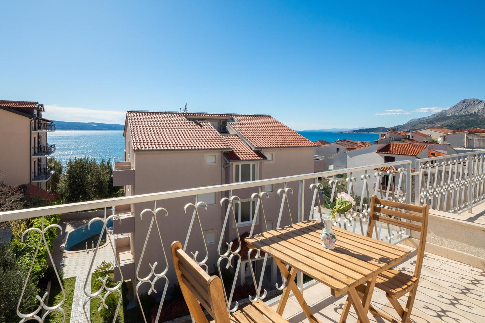 Sunshine Suites Omiš Eksteriør billede