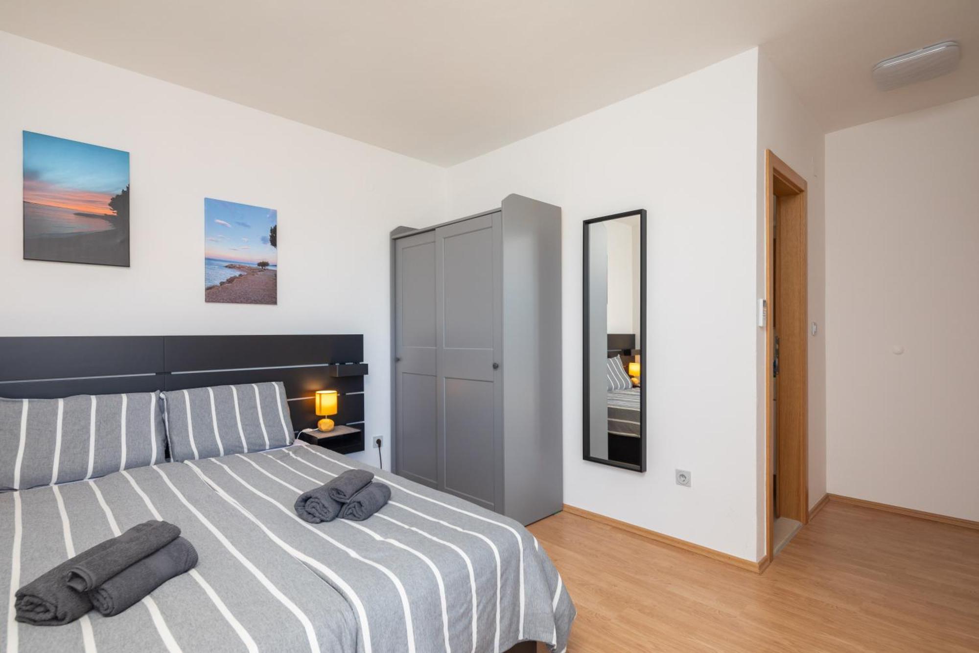 Sunshine Suites Omiš Eksteriør billede