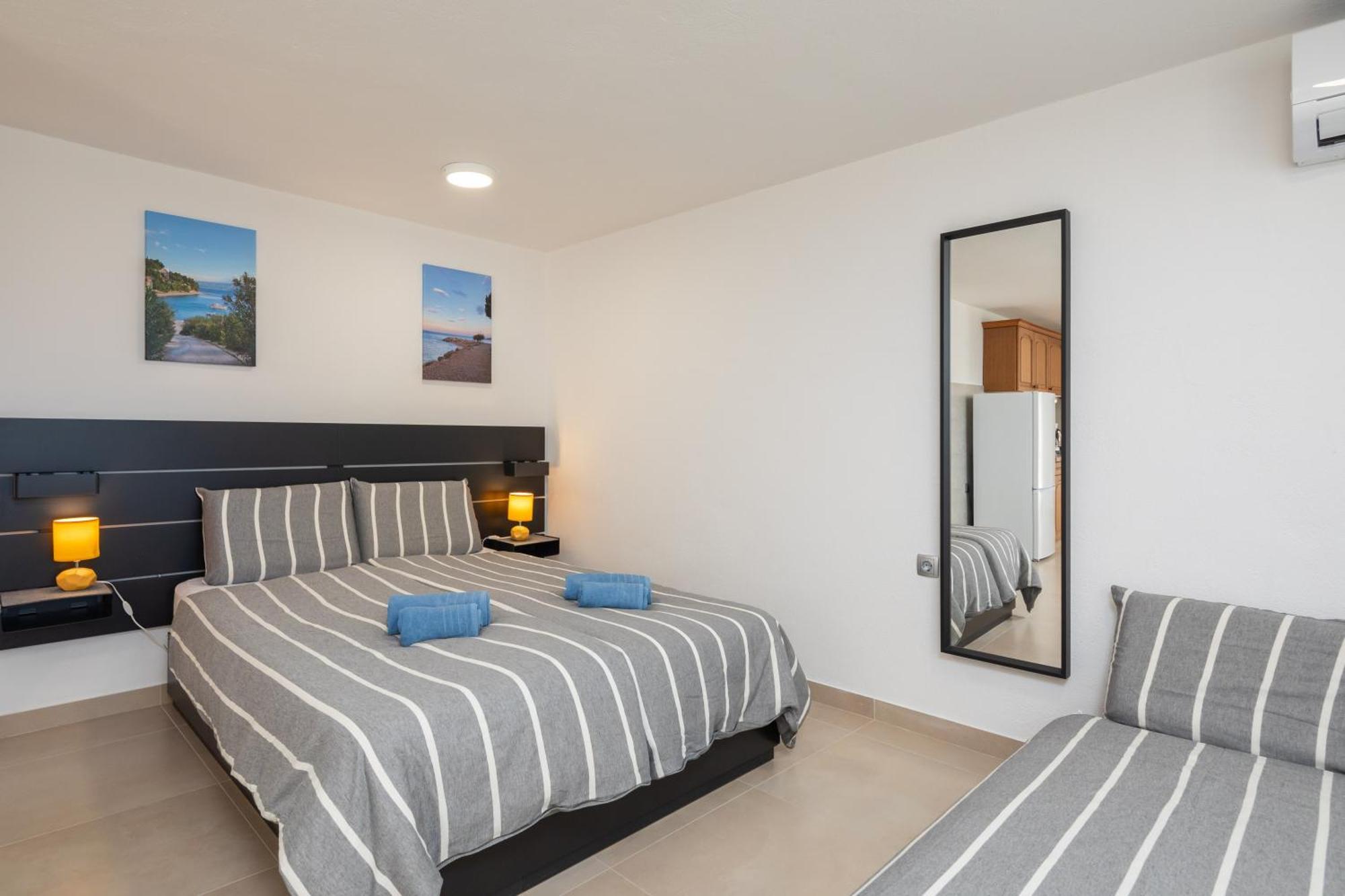 Sunshine Suites Omiš Eksteriør billede