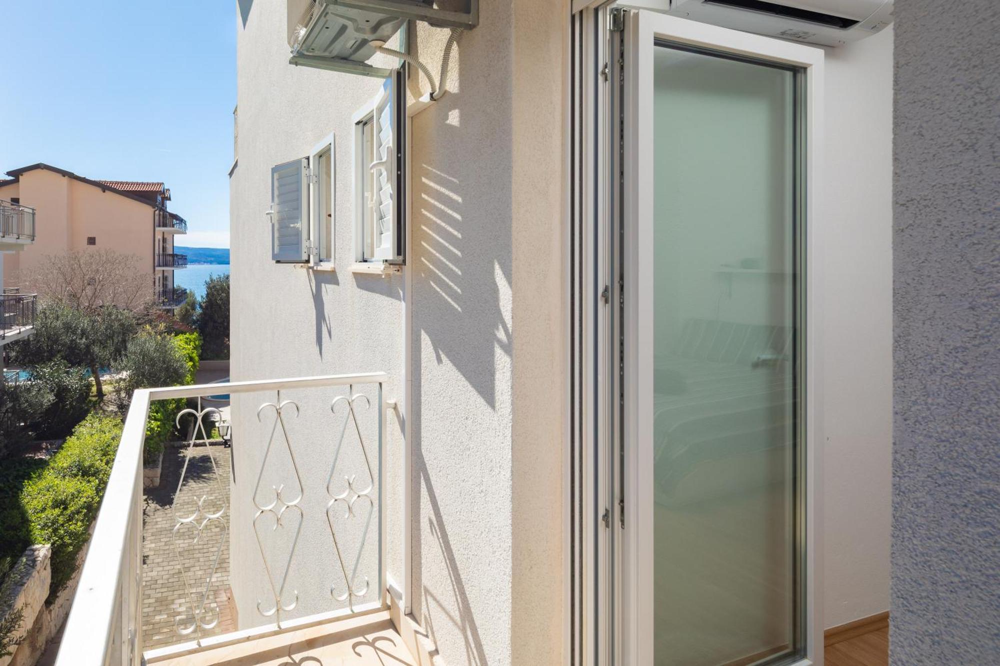 Sunshine Suites Omiš Eksteriør billede
