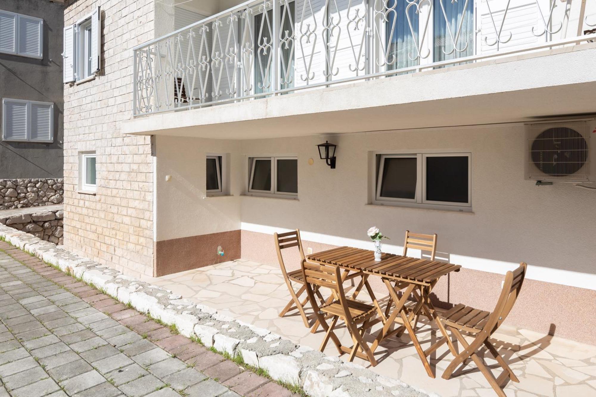 Sunshine Suites Omiš Eksteriør billede
